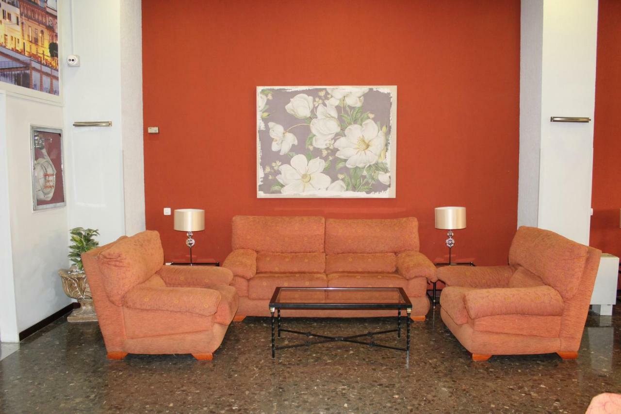 Resitur Luxury Apartment 532 セビリア エクステリア 写真